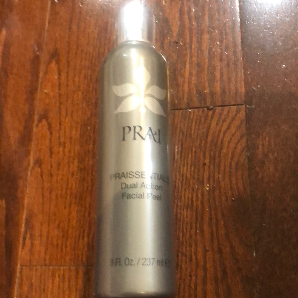 Prai Facial Peel brand new sealed.